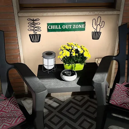 شقة Casa Carina - La Tua Casa A Due Passi Dal Centro Di بيرودجا